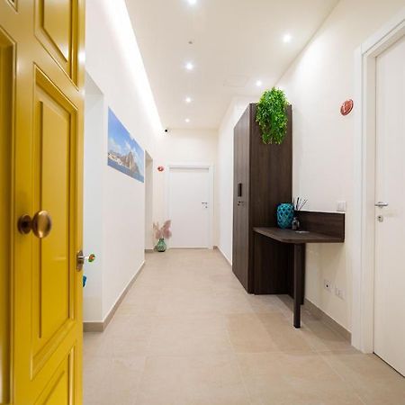 Numisia Guest House Террачина Екстер'єр фото