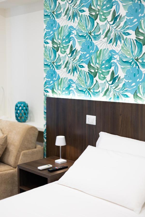 Numisia Guest House Террачина Екстер'єр фото