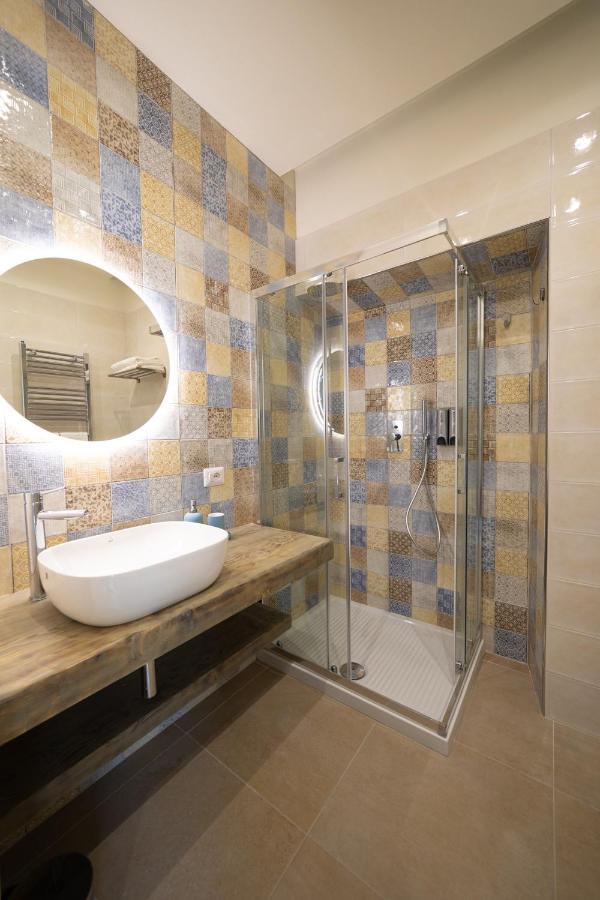 Numisia Guest House Террачина Екстер'єр фото